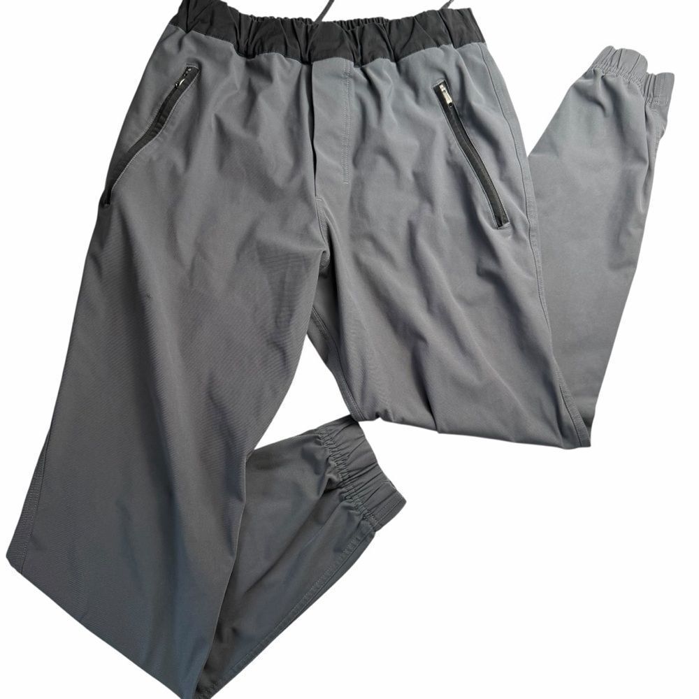 Lululemon Men's Gray Jogger Pants Elastic Cuffs Zipped Pockets medium